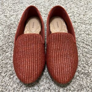 Birdies The Startling Flats Slip On Shoe  in Coral Raffia Women’s Size 7